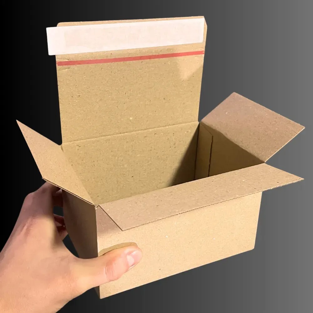 Картонна коробка 240х170х100 мм Smart Box самозбірна самоклеюча з відривною стрічкою