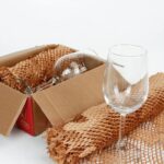 Сотовий папір 50 см х 50 м коричневий / крафт папір пакувальний сітчастий (перфорований) обгортковий