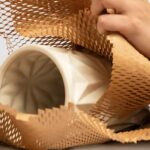 Сотовий папір 50 см х 50 м коричневий / крафт папір пакувальний сітчастий (перфорований) обгортковий