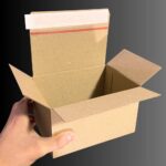 Картонна коробка 240х170х100 мм Smart Box самозбірна самоклеюча з відривною стрічкою